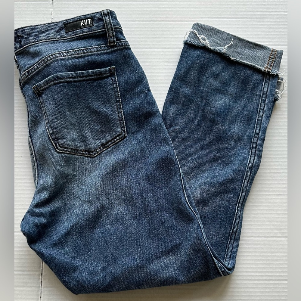 Kut from the Kloth Jeans Women's‎ 6 Straight Leg Crop Mid Rise Raw Hem